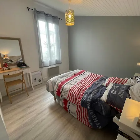 Maison Petite Bleue Piscine Privee Chauffee Holiday home